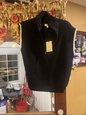 Elan Black Ribbed Knit Sleeveless Half-Zip Vest with White Trim